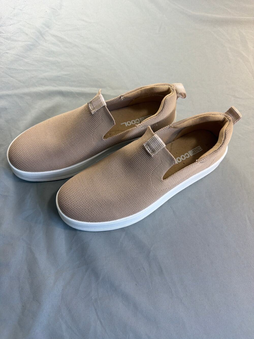 32 Degrees women's slip on knit sneakers 32 Cool size 6
